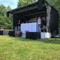 Bühne / Trailer 4,40m x 6m x 4m  (60cm Tritthöhe)