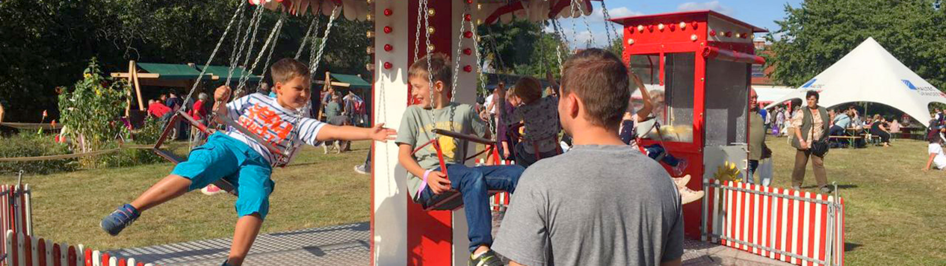 auch Karussells sind im Angebot 